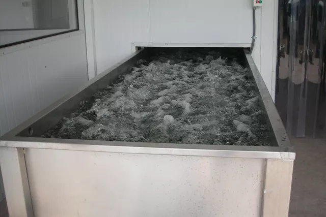 Dieses Bild zeigt eine industrielle Eisbank zur Speicherung und Kühlung von Wärmeenergie. Dieses Bild zeigt eine industrielle Eisbank zur Speicherung und Kühlung von Wärmeenergie.