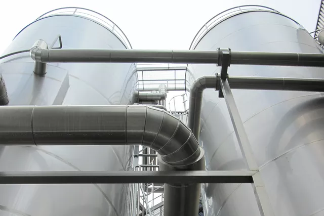 Doppel-Eisspeichersilo komplett aus Edelstahl