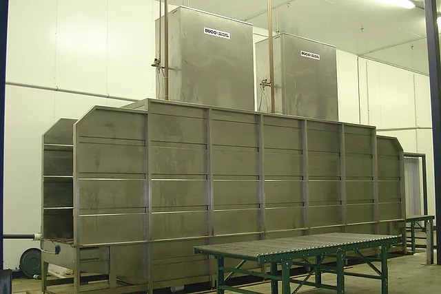 Questa immagine mostra l'installazione di un hydrocooler all'interno.